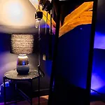 L'evasion, Romantisme, Volupte & Jacuzzi Apartamento