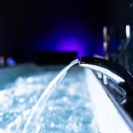 L'evasion, Romantisme, Volupte & Jacuzzi *