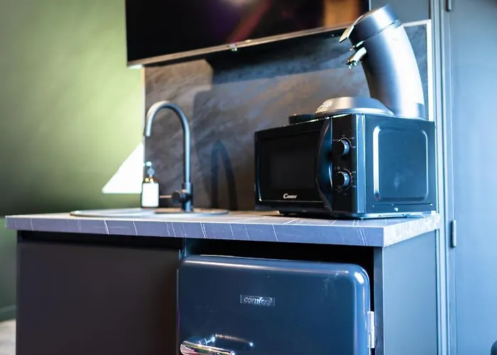 L'evasion, Romantisme, Volupte & Jacuzzi *