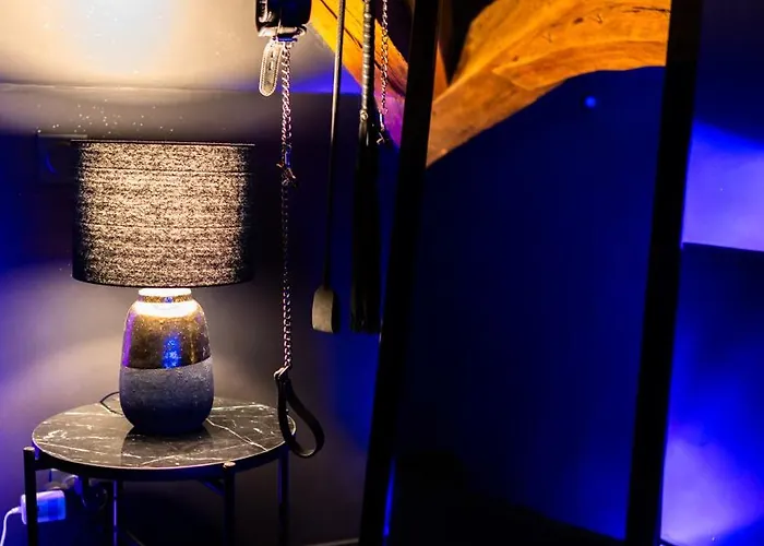 L'evasion, Romantisme, Volupte & Jacuzzi דירה