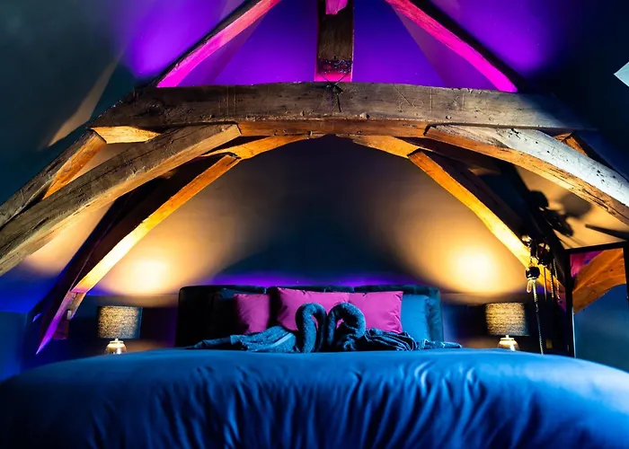 דירה L'evasion, Romantisme, Volupte & Jacuzzi סומור