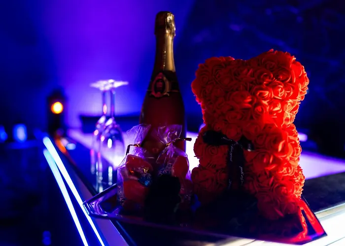 דירה L'evasion, Romantisme, Volupte & Jacuzzi *